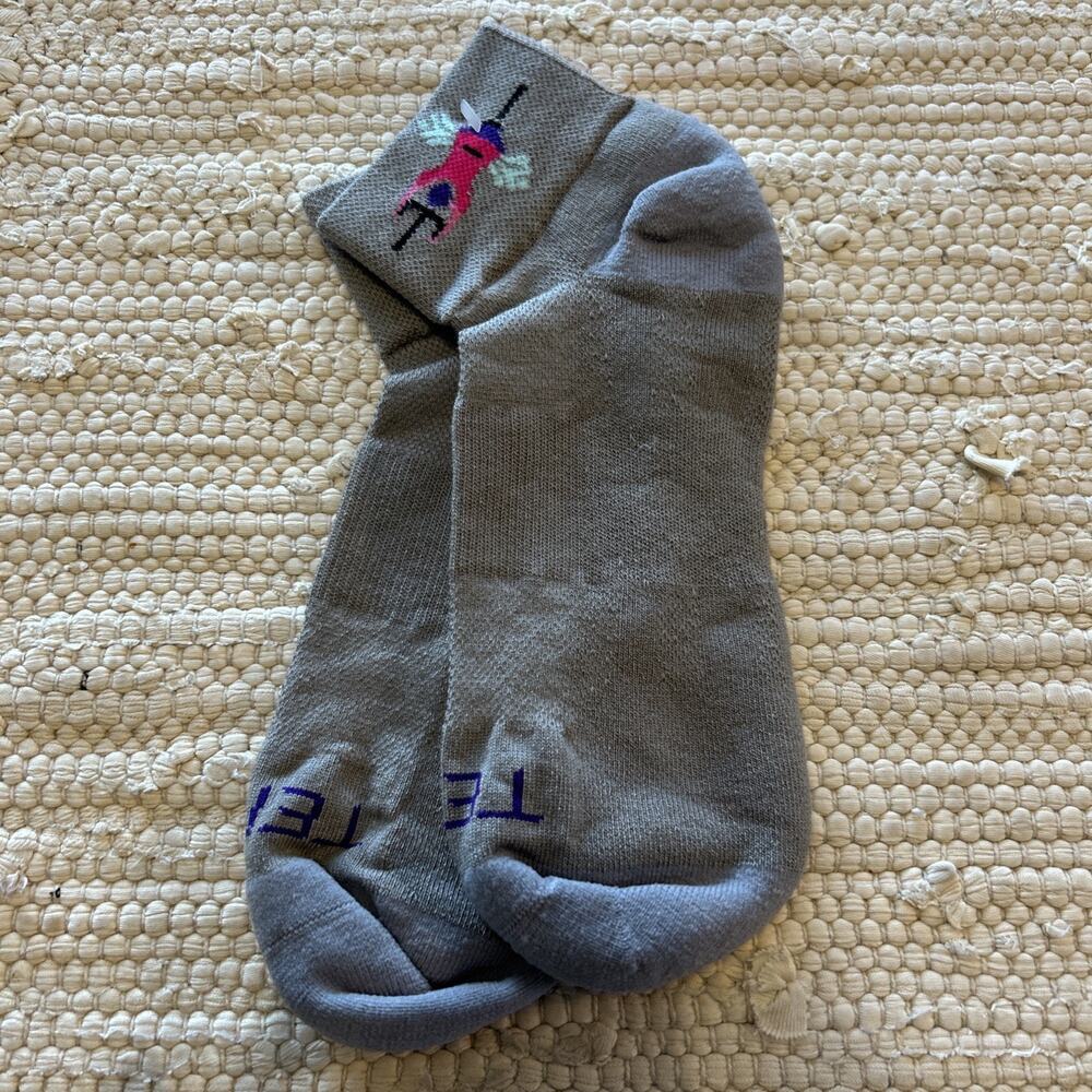 NWOT Terry Precision Cycling Gray Ankle Socks Women’s